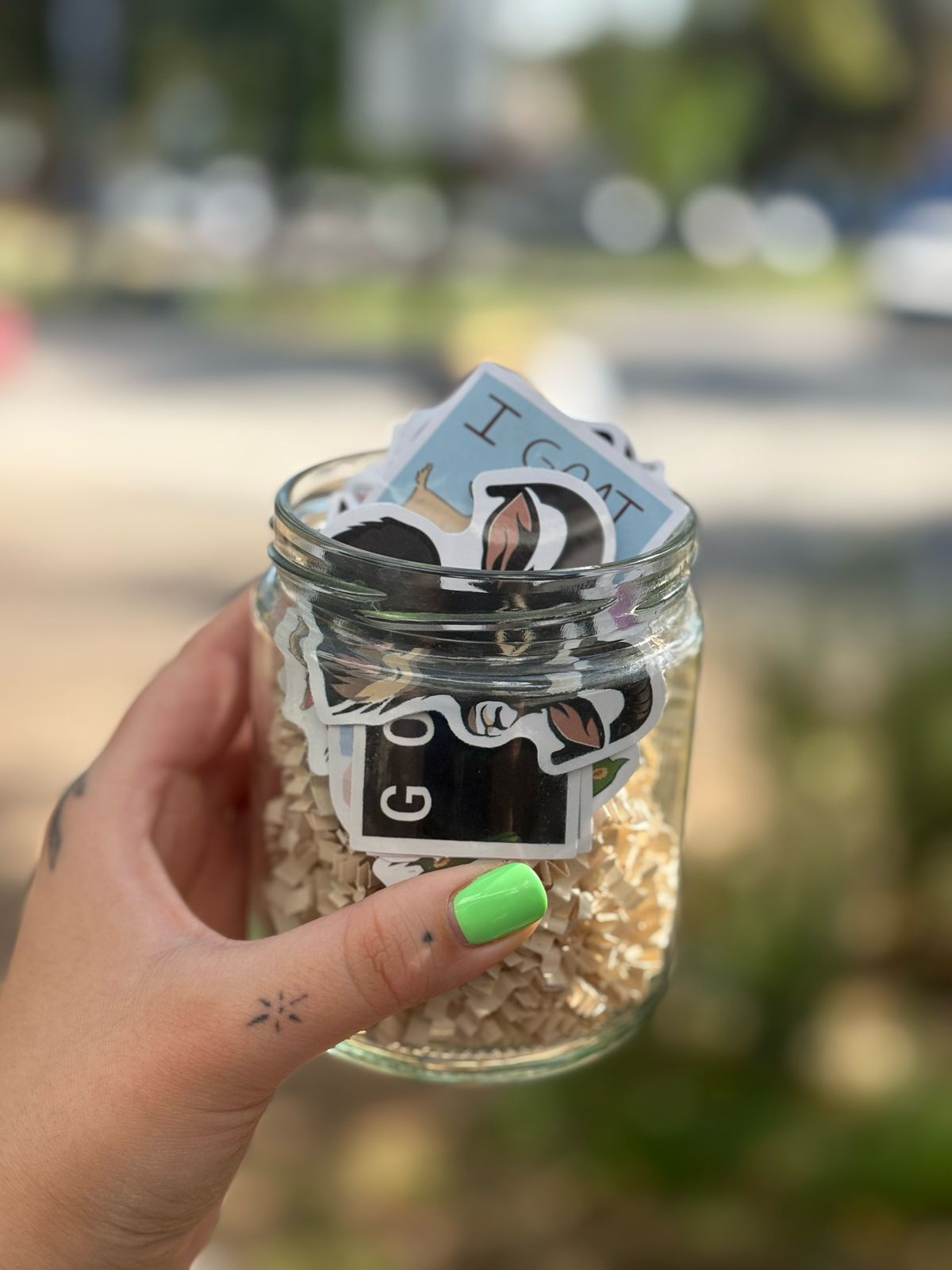 STICKERS CABRITAS X3 🐐💛